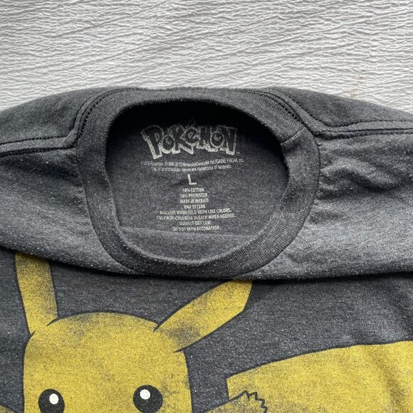 Pokémon Pikachu Grey/Yellow T-Shirt Size Large - Picture 6 of 7
